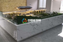 ?？嫡旧潮P模型